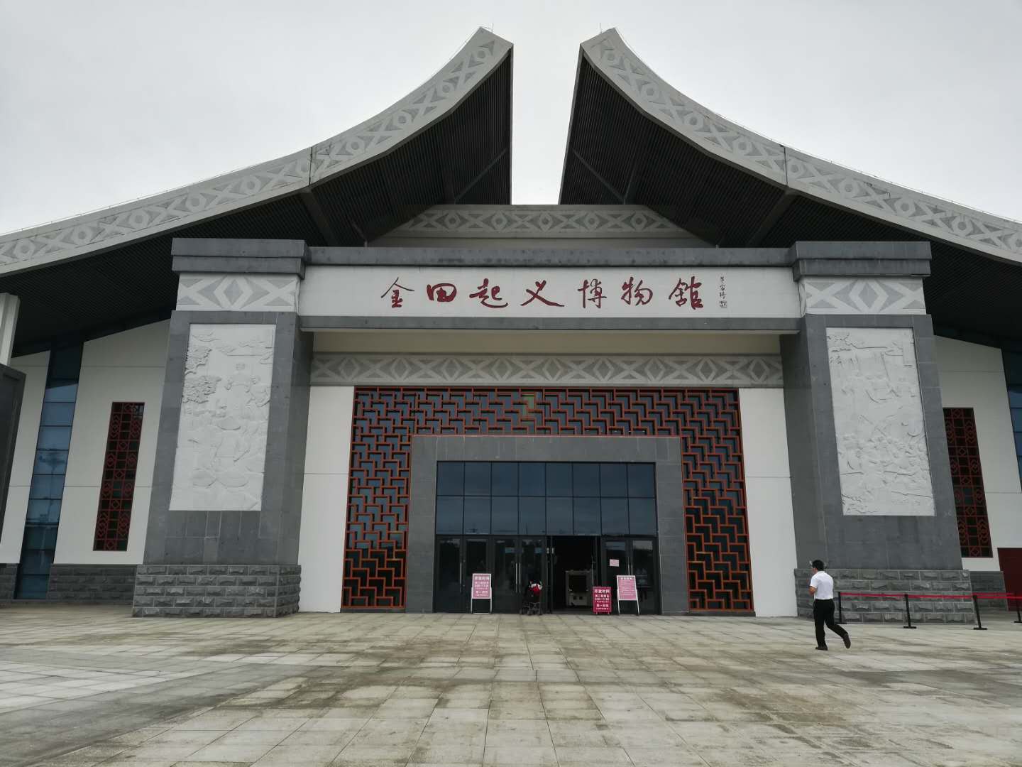 3毫米的子宫疤痕憩室会不会影响女性赠卵代怀试管供卵的成功率？
