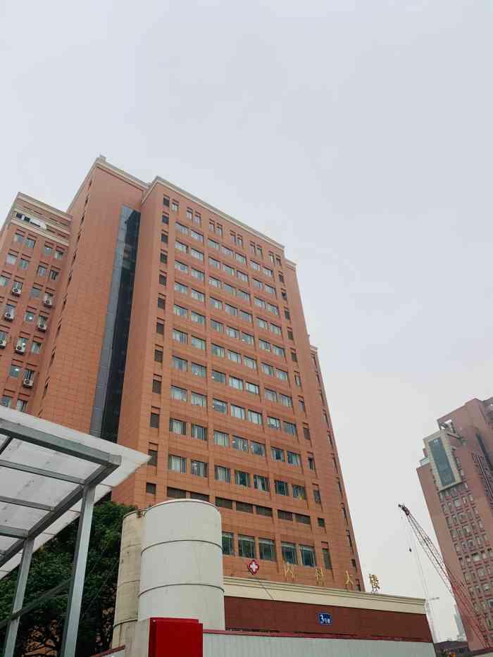 重庆自助式国内代生机构多少岁做比较合适